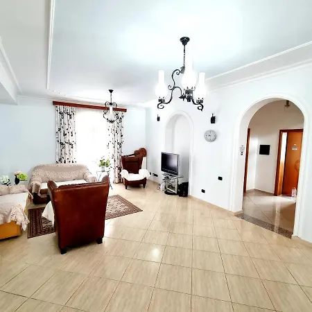 Luckyshine * Vlorë