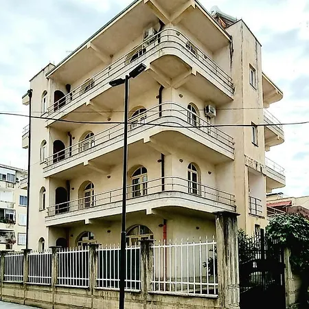 Luckyshine * Vlorë