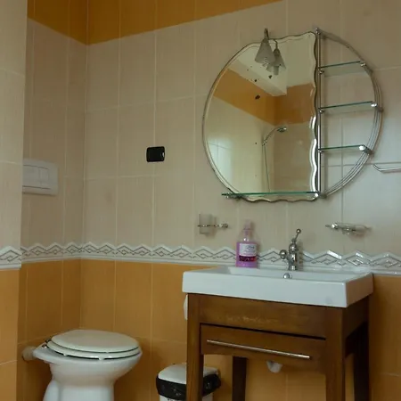 Hostel Luckyshine Vlorë