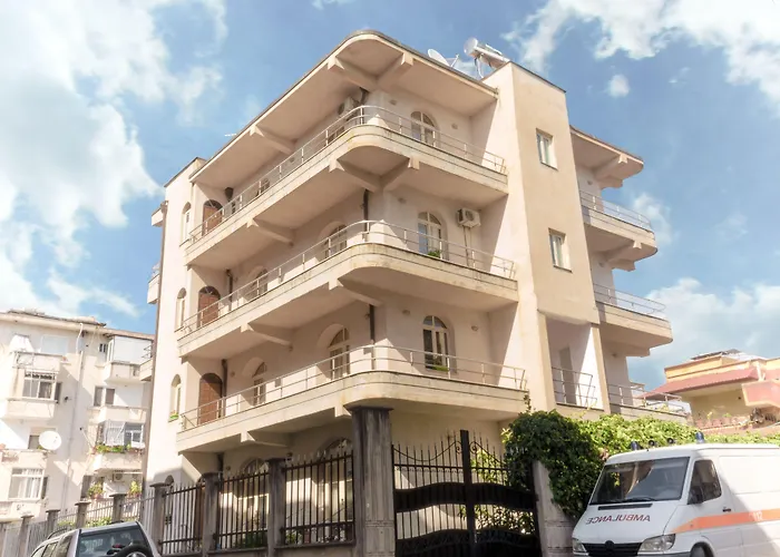 호스텔 Luckyshine Vlorë