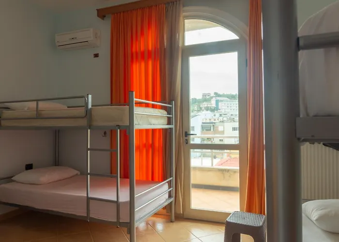 Luckyshine 호스텔